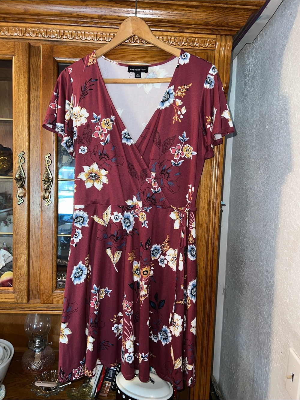 Floral V-Neck Mini Dress in Burgundy